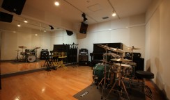 名古屋八事校のドラム教室